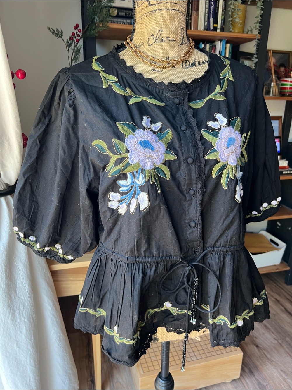 Black Embroidered Peplum Blouse with Lavender Floral Detail/ jennifer&Grace size - Picture 2 of 3
